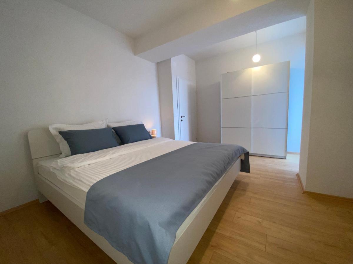 Sis Apartments Ohrid Buitenkant foto