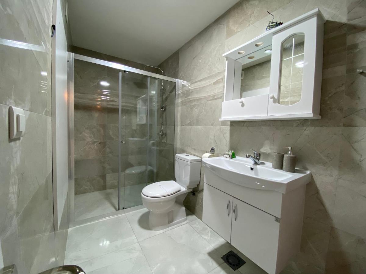 Sis Apartments Ohrid Buitenkant foto