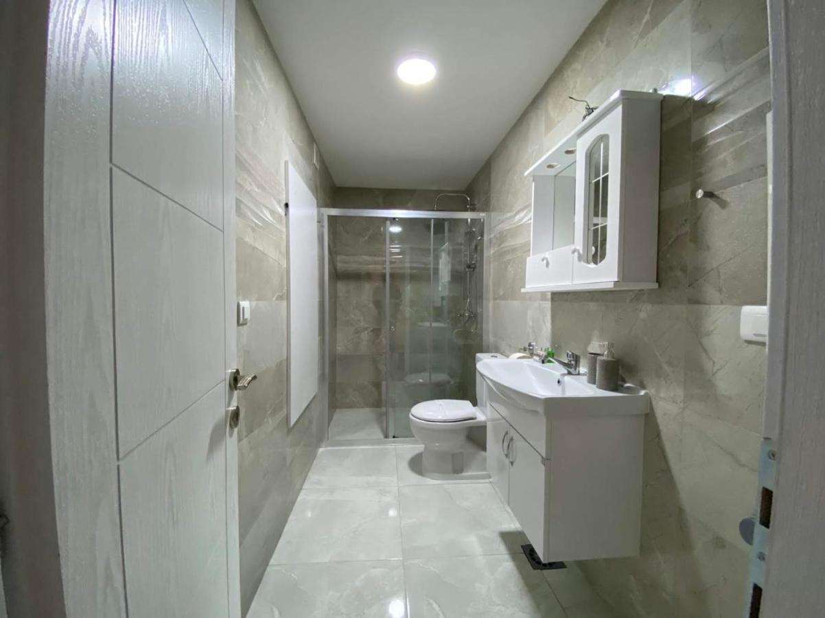 Sis Apartments Ohrid Buitenkant foto